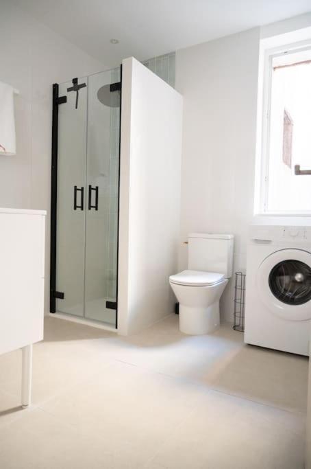 Lou Cabanot - Appartement Lumineux 3 Chambres - Parking Gratuit Beziers Exterior photo