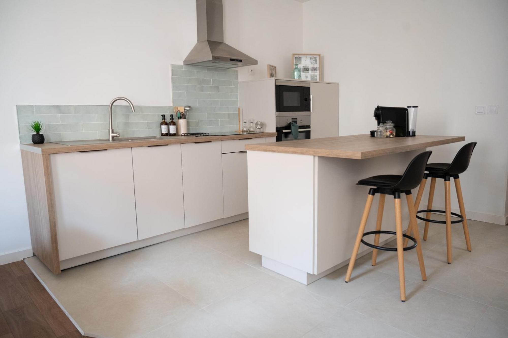 Lou Cabanot - Appartement Lumineux 3 Chambres - Parking Gratuit Beziers Exterior photo